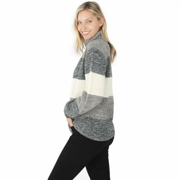 Color Block Turtleneck Sweater - Picture 3 of 3